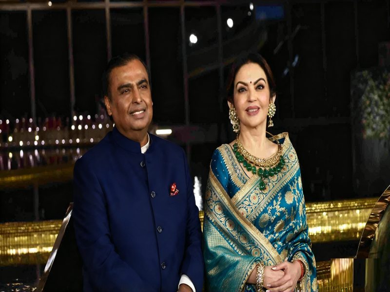 mukesh ambani dan istri
